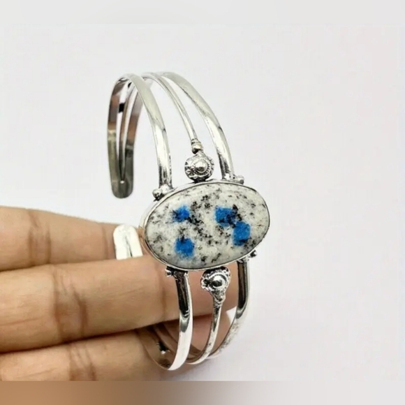 2 For 25$ NEW! Elegant Silver and Blue Stone Bracelet - Picture 2 of 3